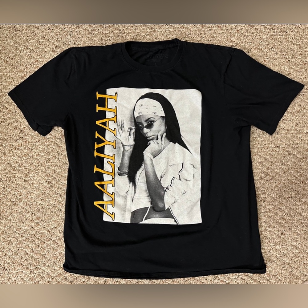 Authentic Aaliyah Graphic Hip Hop R&B Black T-Shirt Size Adult Large